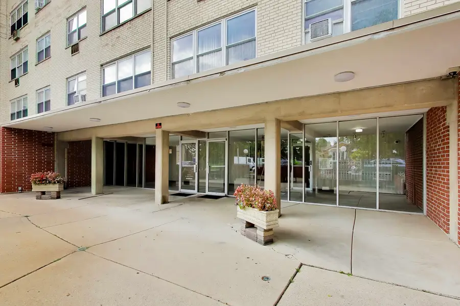 6040 N Troy Street #401, Chicago, IL 60659 - #2