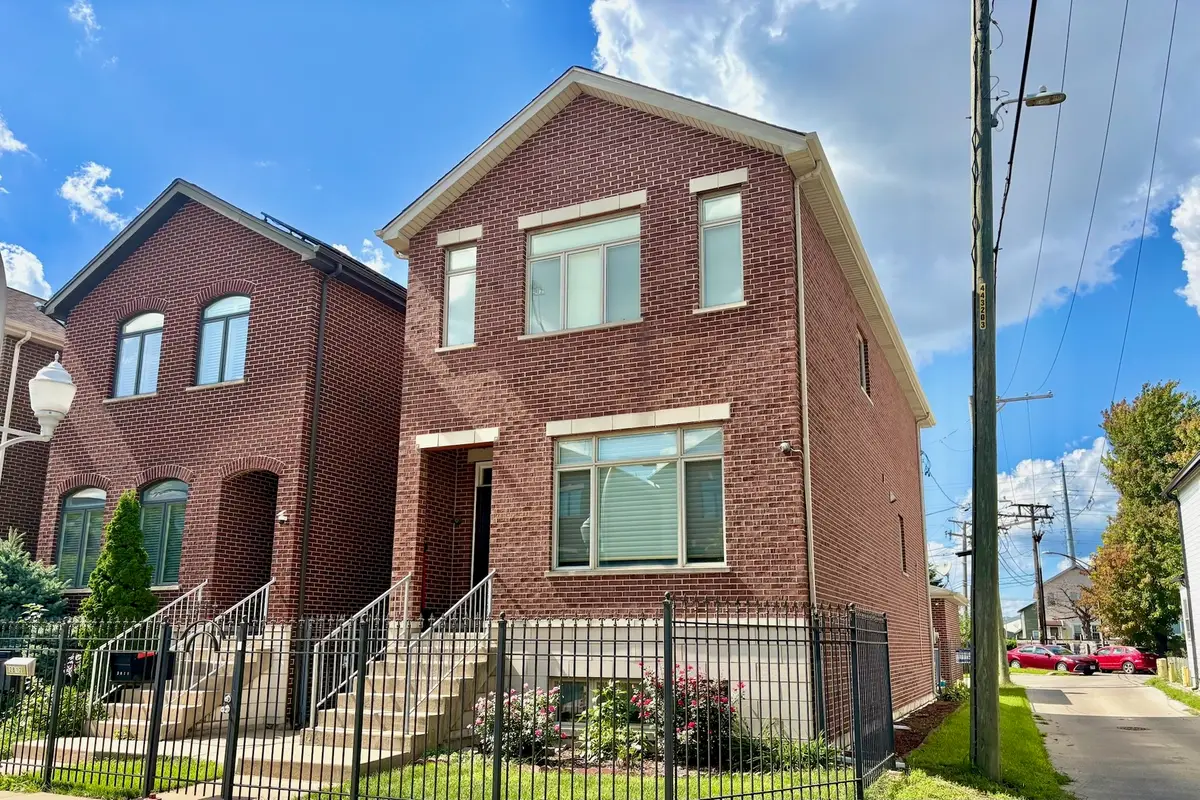2810 S Grove Street, Chicago, IL 60608 - #1