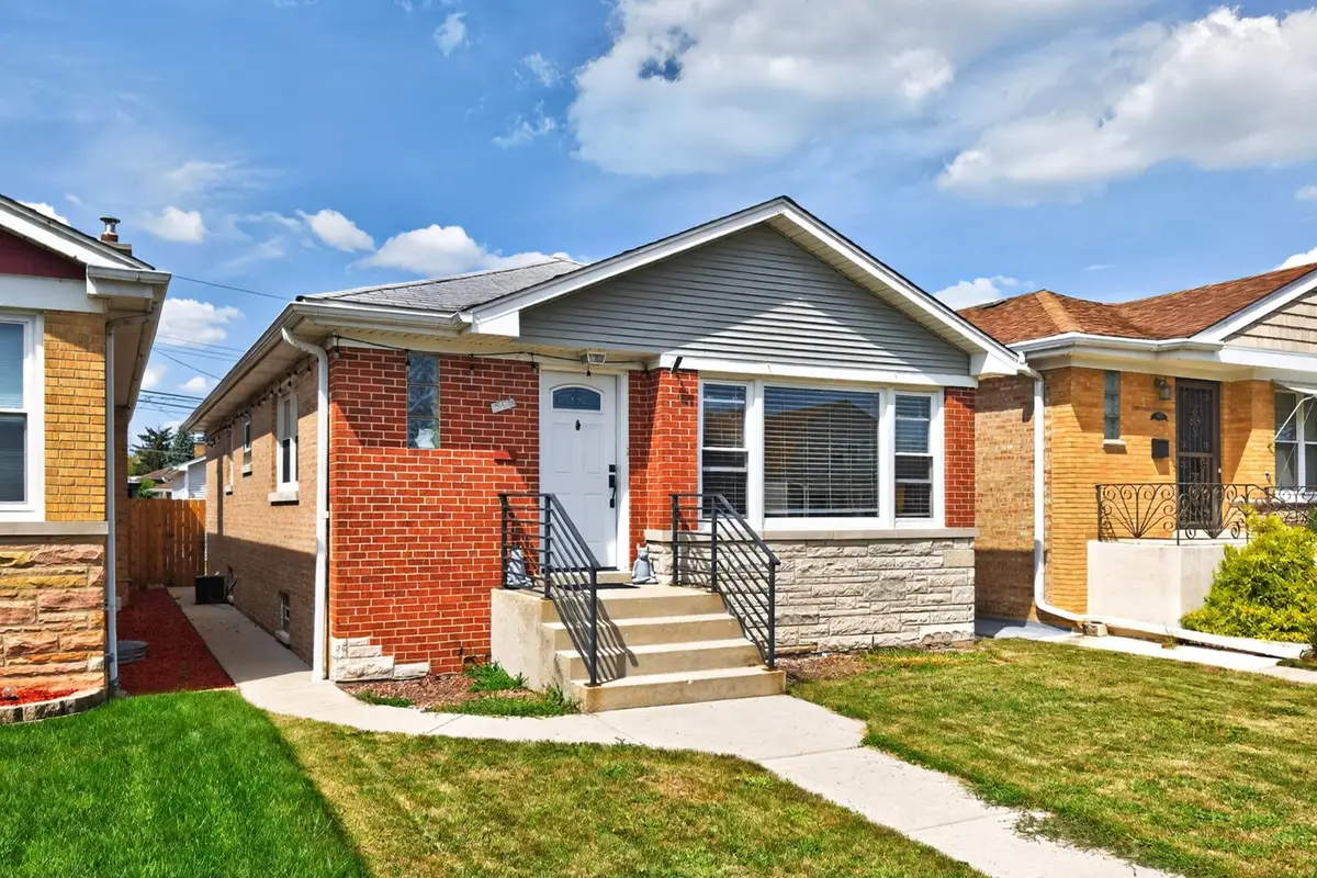 5440 N Mobile Avenue, Chicago, IL 60630 - #1