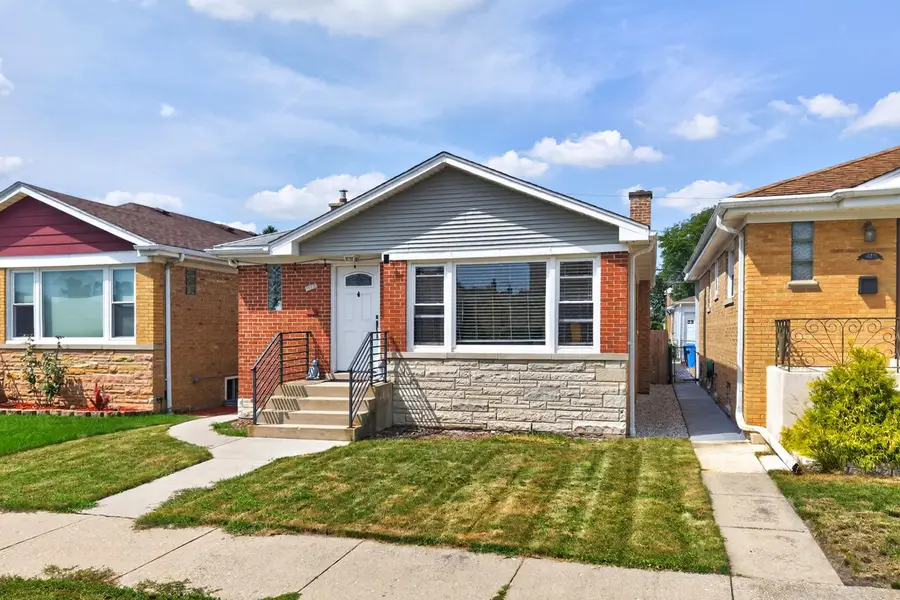 5440 N Mobile Avenue, Chicago, IL 60630 - #2