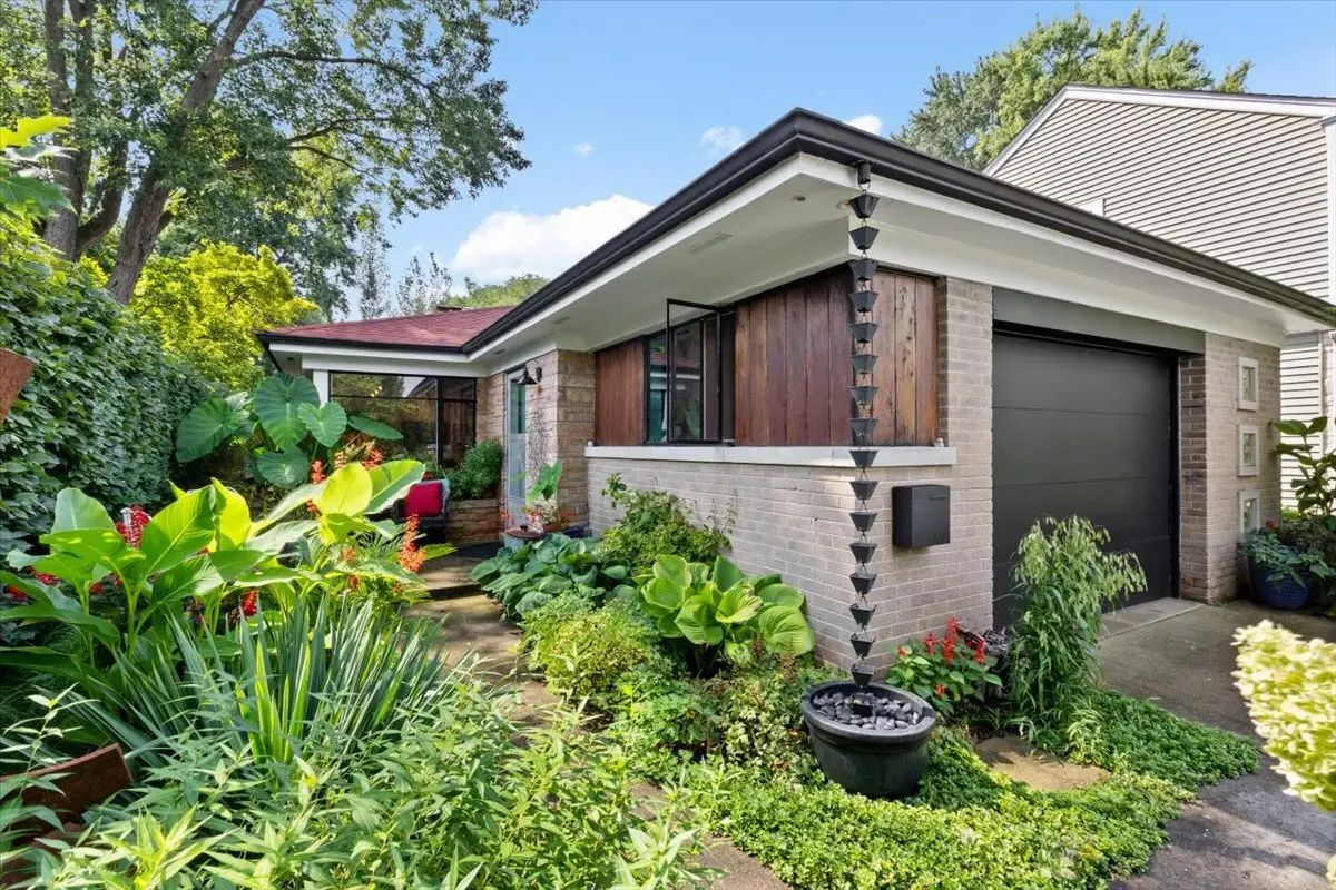 4225 Lee Street, Skokie, IL 60076 - #1