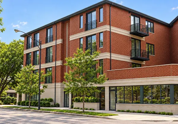 842 N Racine Avenue #202, Chicago, IL 60642