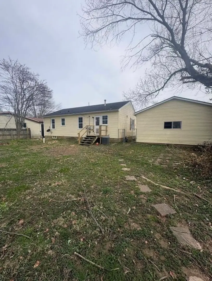 818 S Church Street, Carmi, IL 62821 - #2