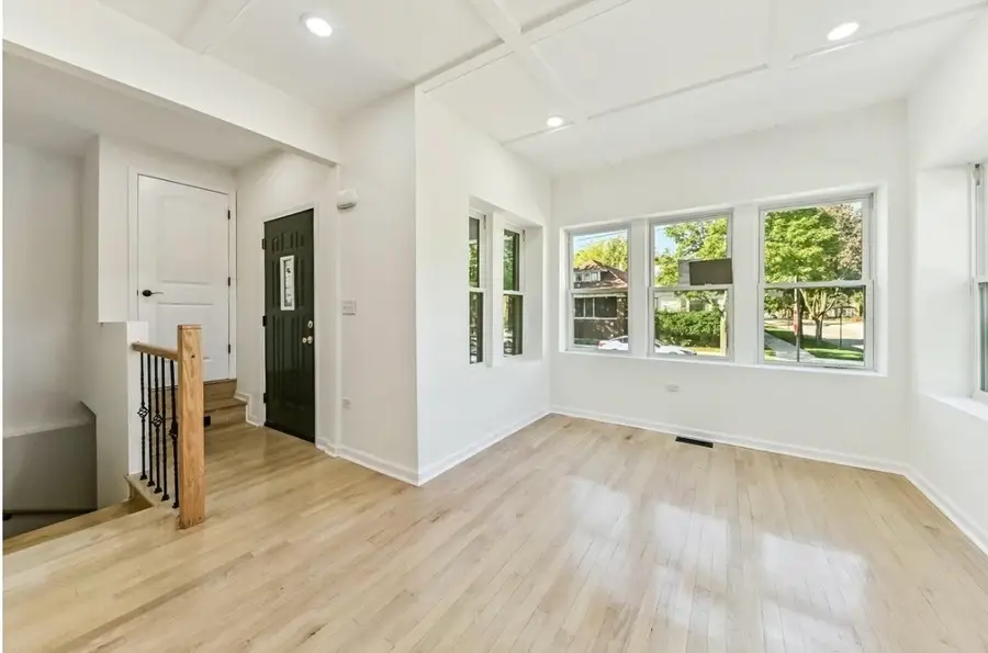 7801 S Eberhart Avenue, Chicago, IL 60619 - #3