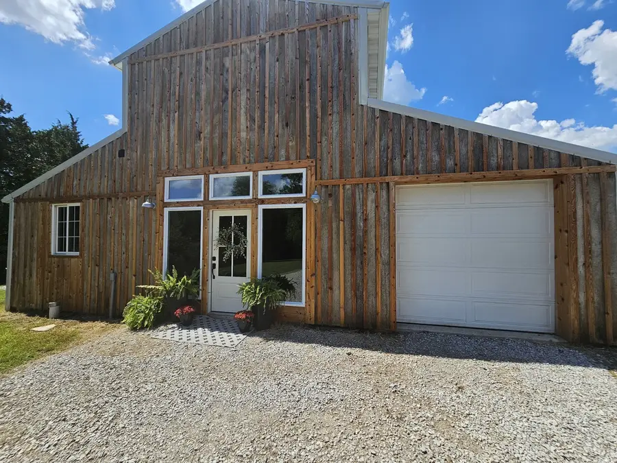 2673 County Farm Road, Salem, IL 62881 - #2