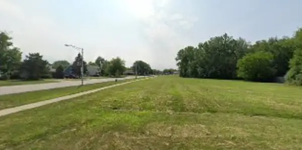 343 S Chatham Avenue, Addison, IL 60101