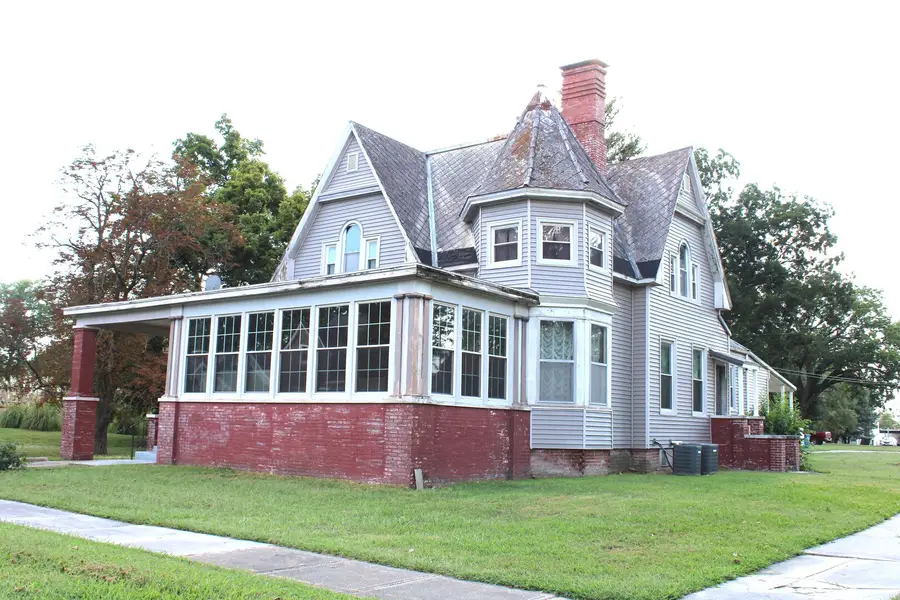 304 S Maple Street, Centralia, IL 62801 - #2