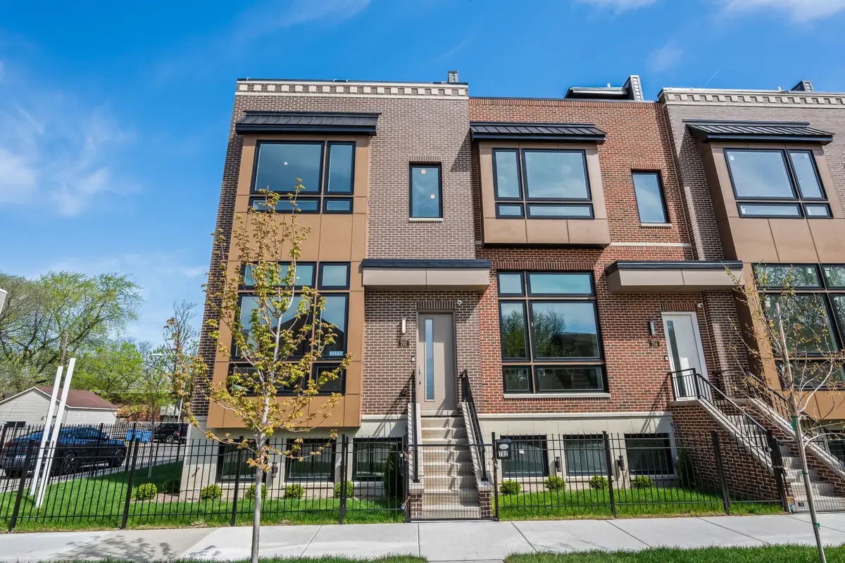 710 E 41 Street, Chicago, IL 60653 - #1