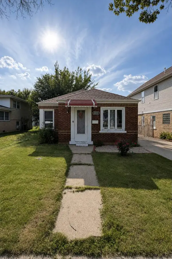 4418 Madison Avenue, Brookfield, IL 60513