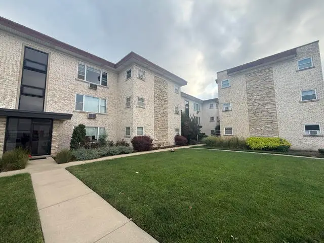 5779 N Northwest Highway #103, Chicago, IL 60631 - #1