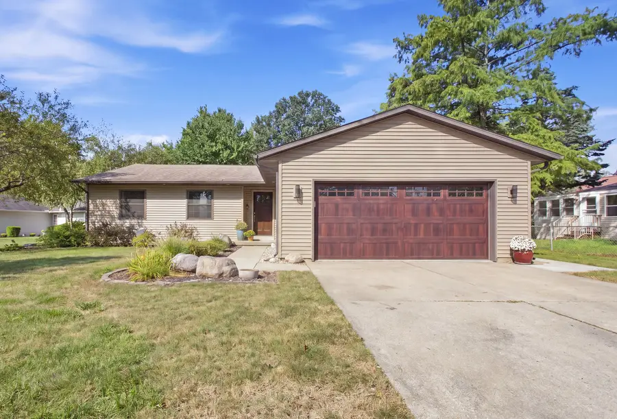 1103 Center Street, Mahomet, IL 61853 - #2