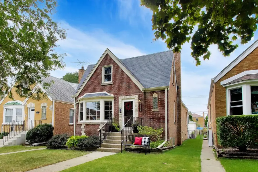 Address Withheld By Seller, Chicago, IL 60630 - #2