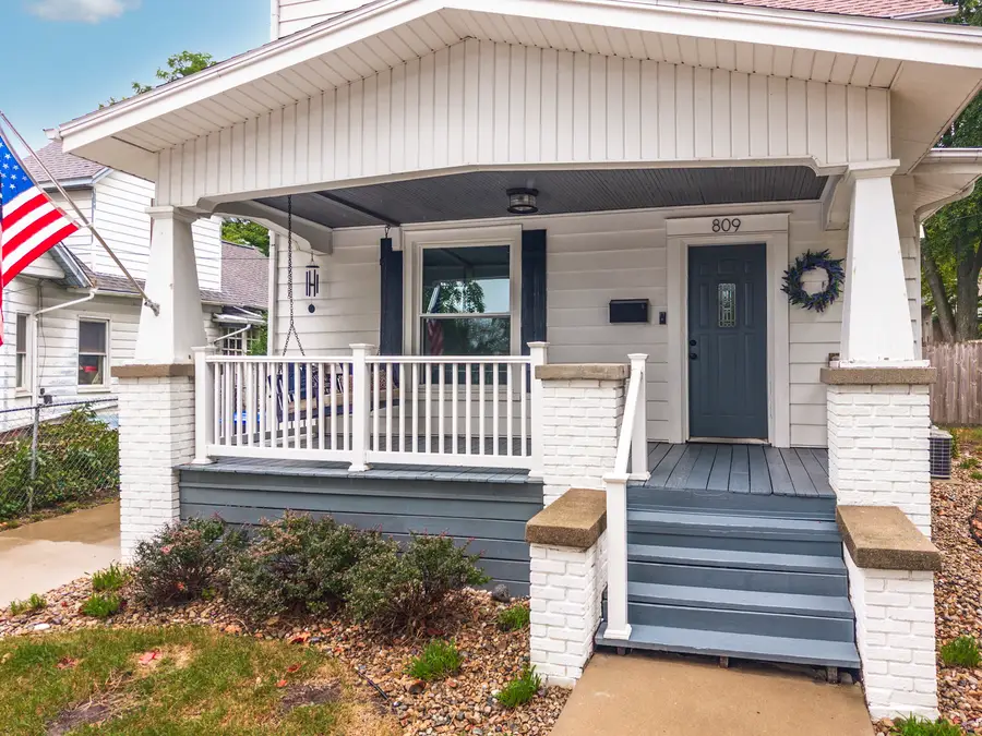 809 N Lee Street, Bloomington, IL 61701 - #2