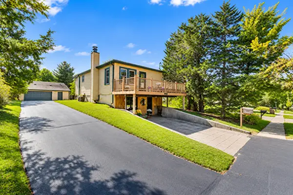 199 E Grand Avenue, Fox Lake, IL 60020