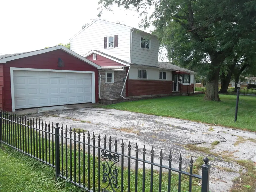 14045 S Claire Boulevard, Robbins, IL 60472 - #2
