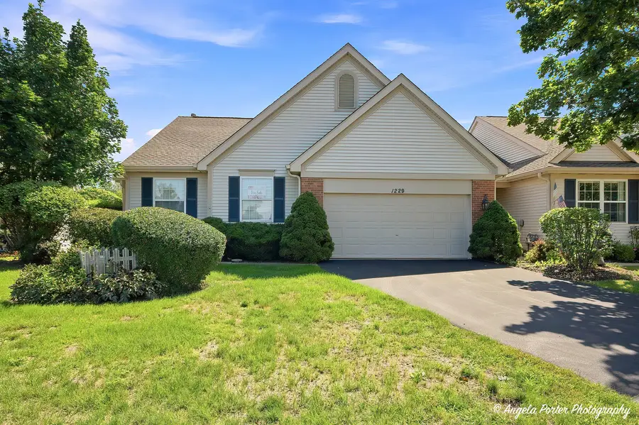 1229 E Oakwood Drive #7-1, Fox Lake, IL 60020 - #2