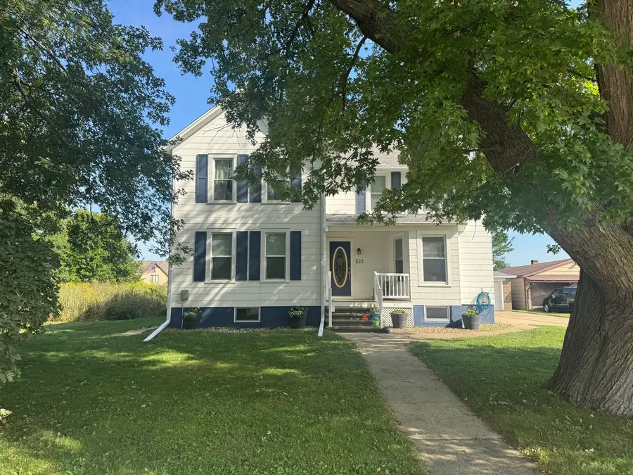 523 E Wells Street, Geneseo, IL 61254 - #2