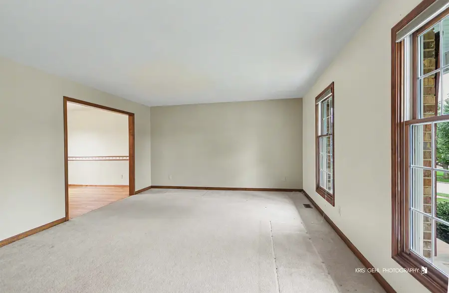 214 S Katie Lane, McHenry, IL 60050 - #3