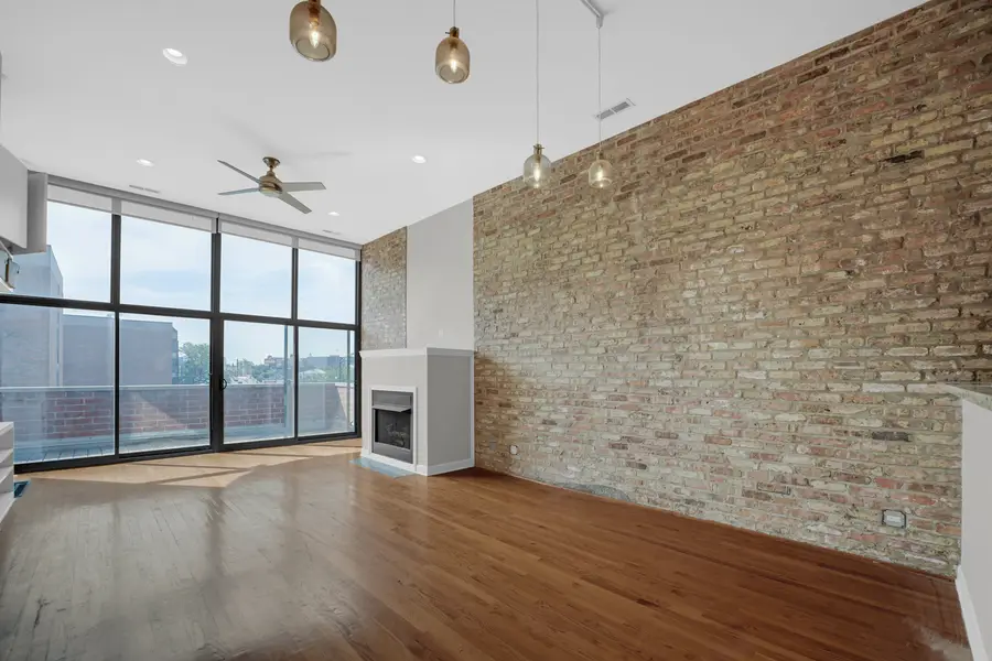 1552 W Fullerton Avenue #3, Chicago, IL 60614 - #3