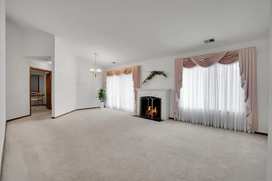 2434 Charleston Drive #2, Schaumburg, IL 60193 - #3