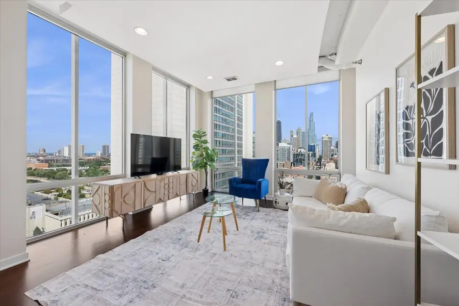 720 N Larrabee Street #1601, Chicago, IL 60654 - #2