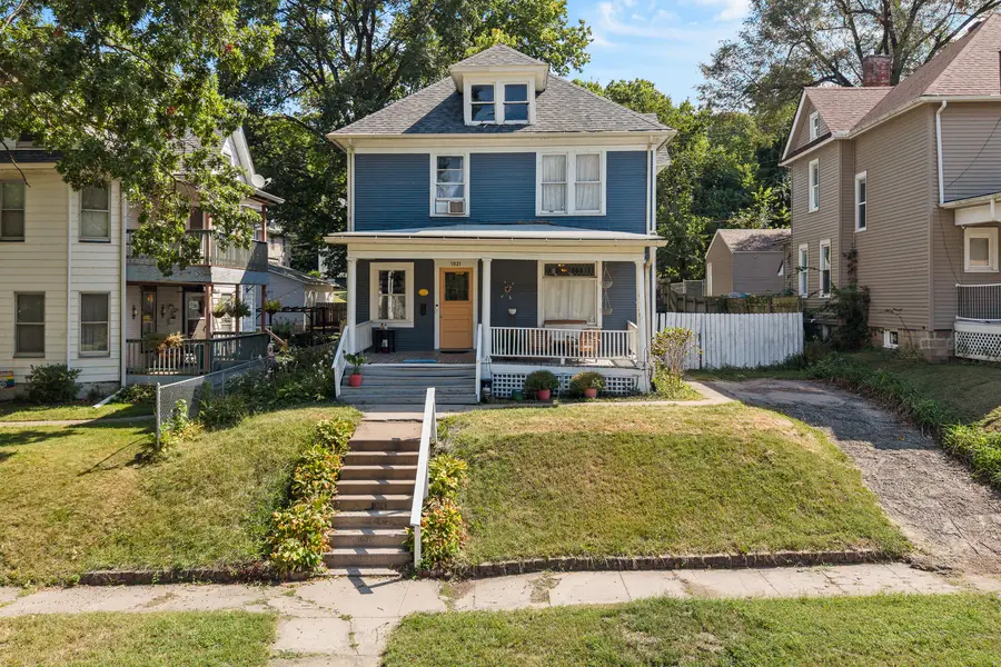 1021 22nd Street, Rock Island, IL 61201 - #2