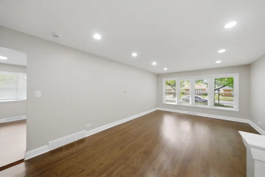 14737 Blackstone Avenue, Dolton, IL 60419 - #3