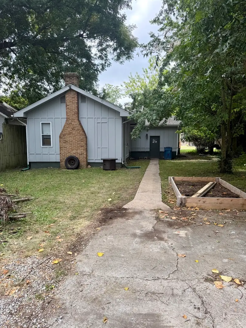 205 W 6th Street, Benton, IL 62812 - #2