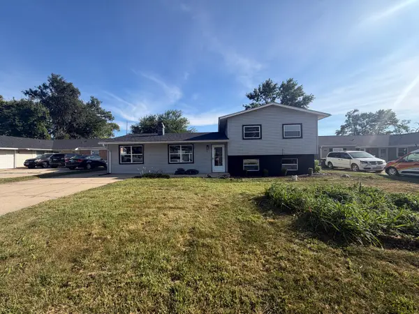 547 Redwood Road, Bolingbrook, IL 60440