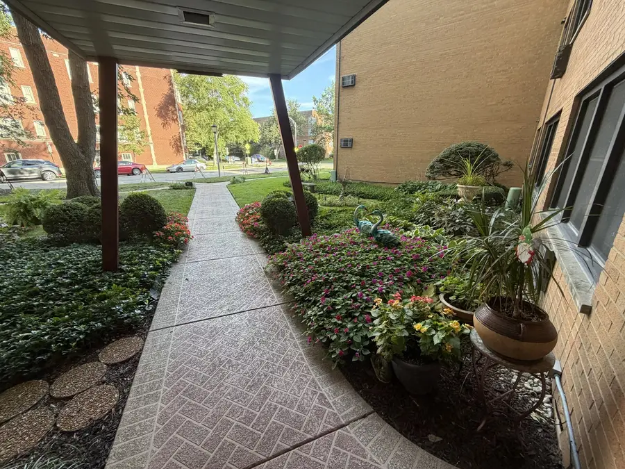 500 Washington Boulevard #102, Oak Park, IL 60302 - #3
