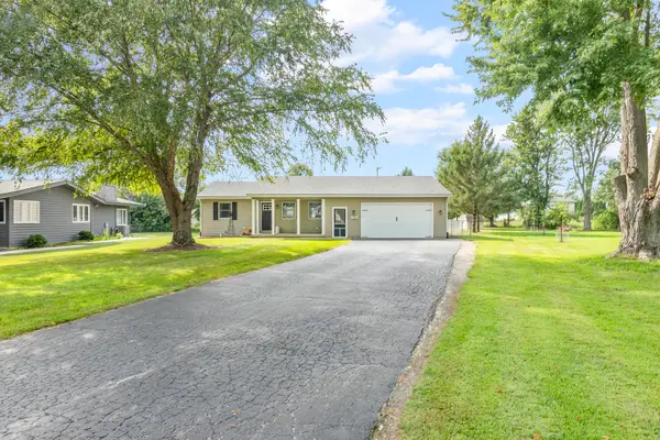 150 Holiday Drive, Somonauk, IL 60552