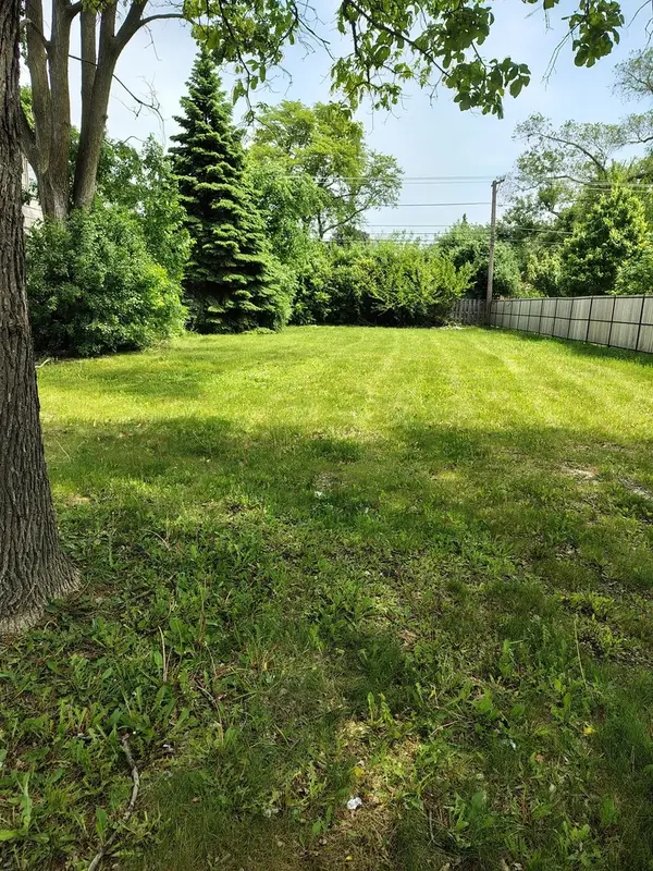 1433 North Northwest Highway, Park Ridge, IL 60068