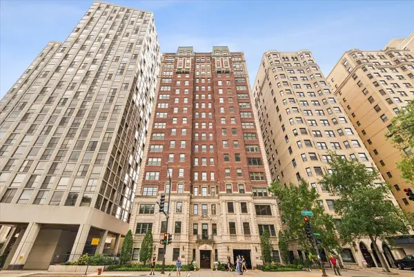399 W Fullerton Parkway #3W, Chicago, IL 60614