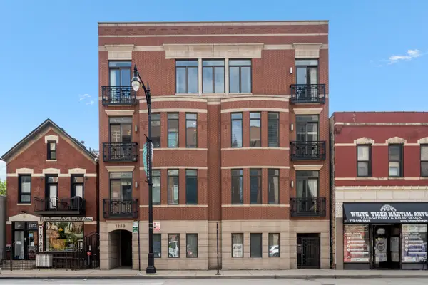 1359 W Fullerton Avenue #3E, Chicago, IL 60614