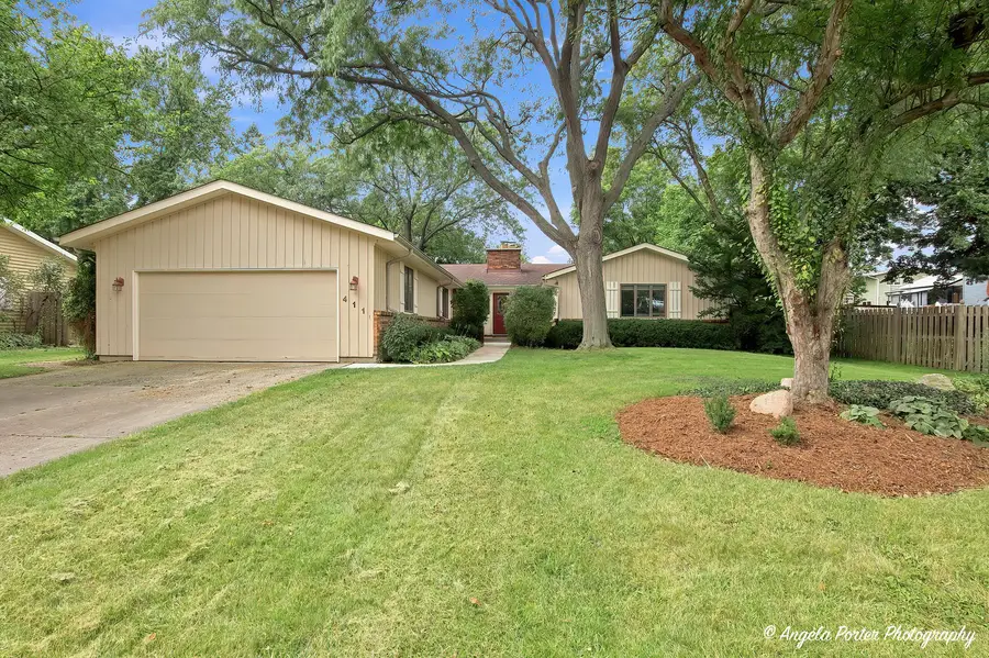 411 N Shepherd Hill Lane, McHenry, IL 60050 - #2