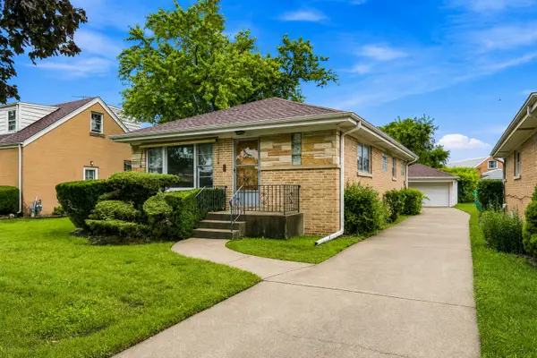 7321 N Nora Avenue, Niles, IL 60714