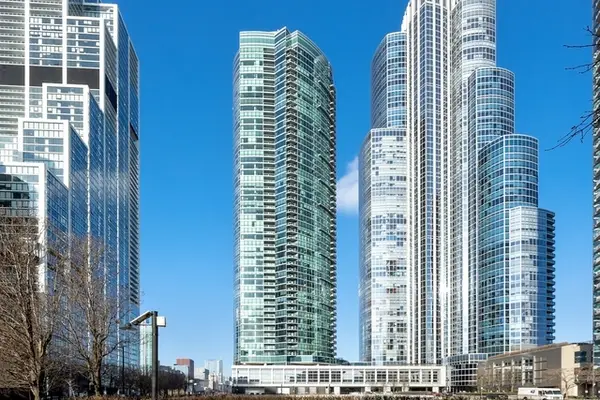1201 S Prairie Avenue #1202, Chicago, IL 60605