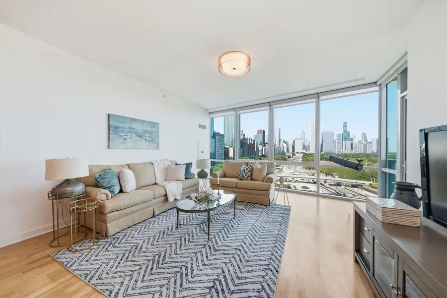 1201 S Prairie Avenue #1202, Chicago, IL 60605 - #2