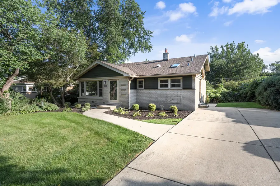 1505 W Euclid Avenue, Arlington Heights, IL 60005 - #2