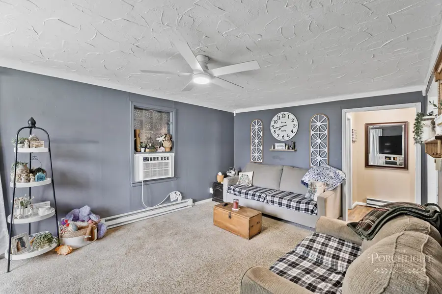 176 S Jefferson Avenue, Bradley, IL 60915 - #3