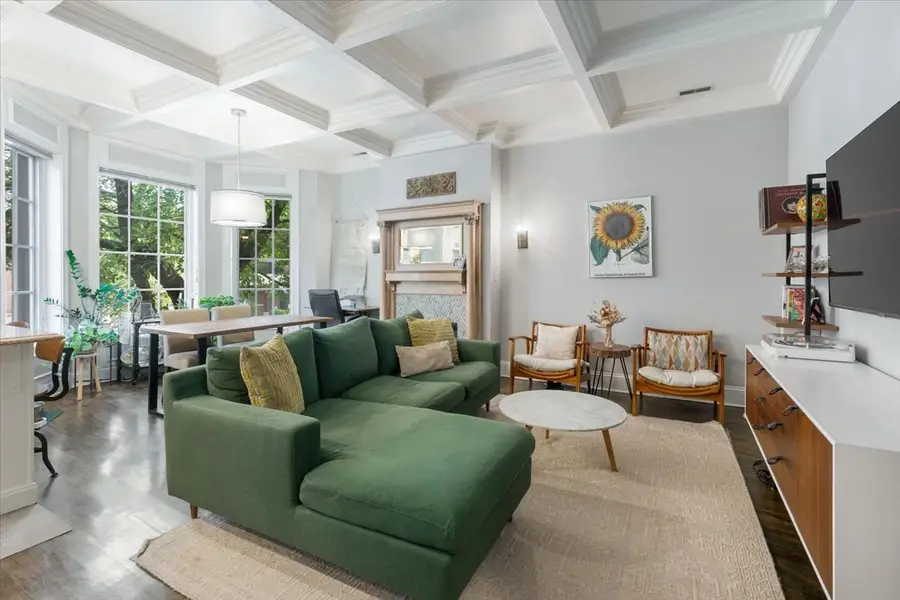 839 W Wellington Avenue #2, Chicago, IL 60657 - #2