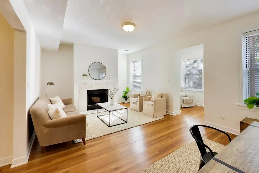 1507 Maple Avenue #1, Evanston, IL 60201 - #3