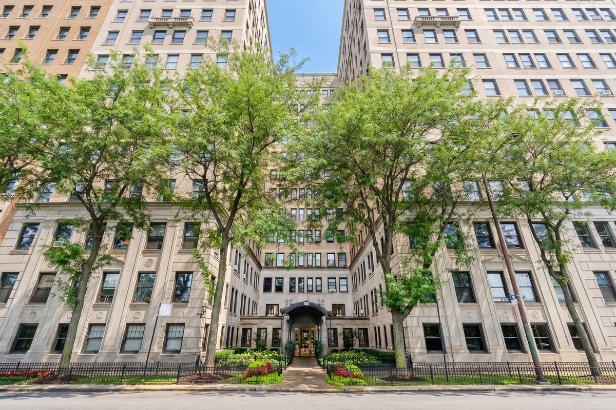 3520 N Lake Shore Drive #7J, Chicago, IL 60657 - #1