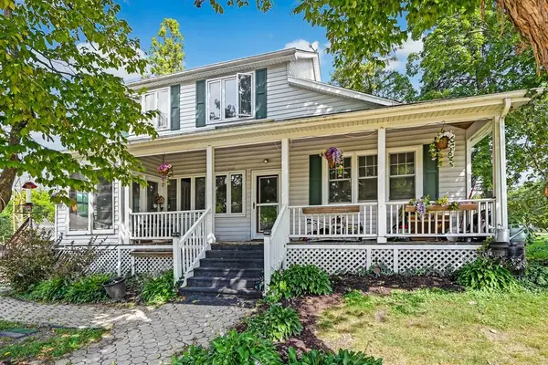 5S454 Radcliff Road, Naperville, IL 60563