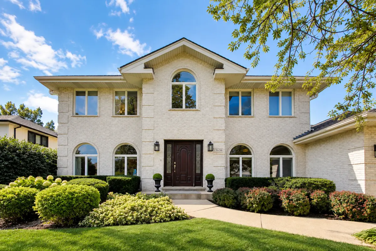 13636 S Shannon Drive, Homer Glen, IL 60491 - #1