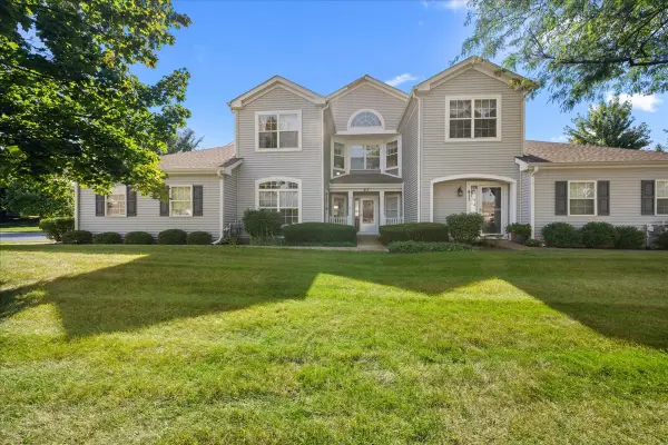413 Cascade Lane #413, Oswego, IL 60543