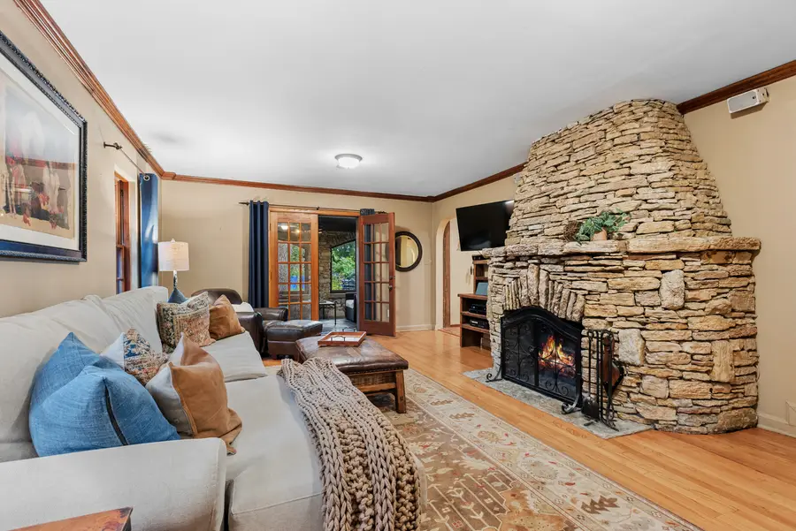 28W670 Batavia Road, Warrenville, IL 60555 - #2