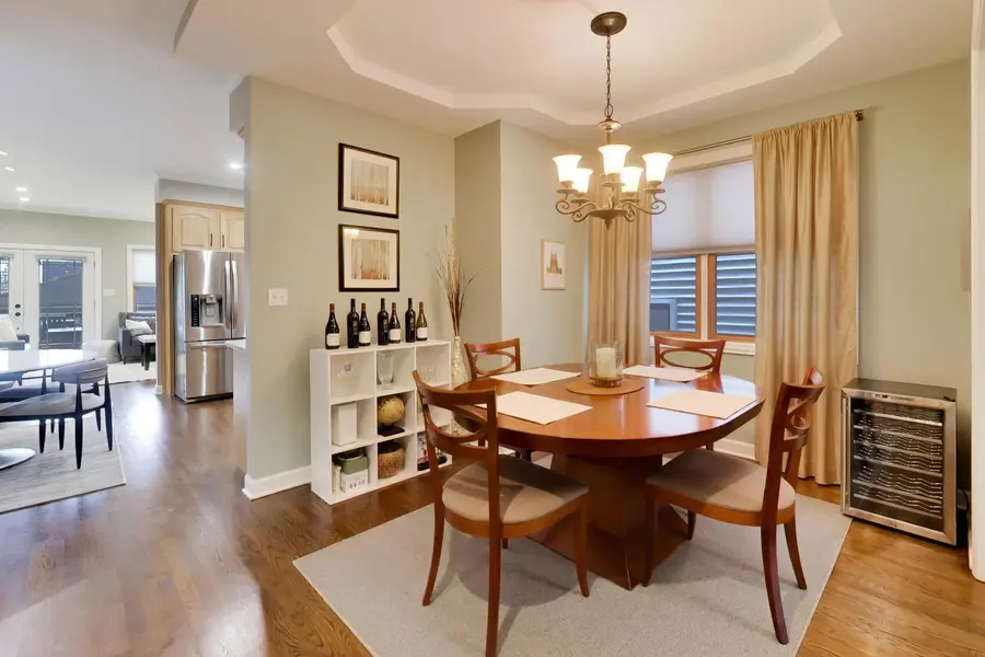 3242 N Leavitt Street, Chicago, IL 60618 - #2