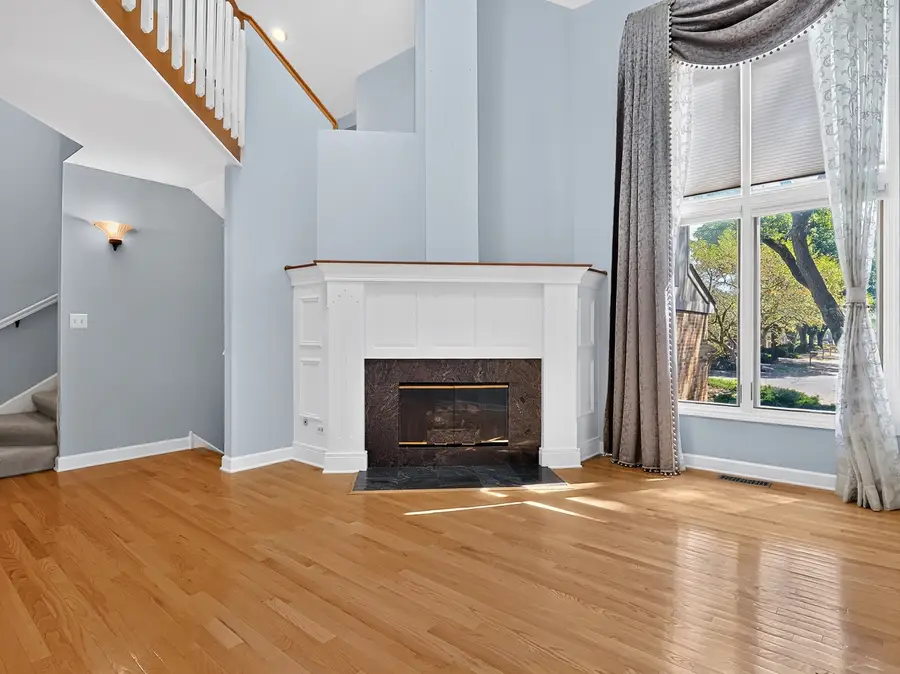 22W132 Butterfield Road, Glen Ellyn, IL 60137 - #3