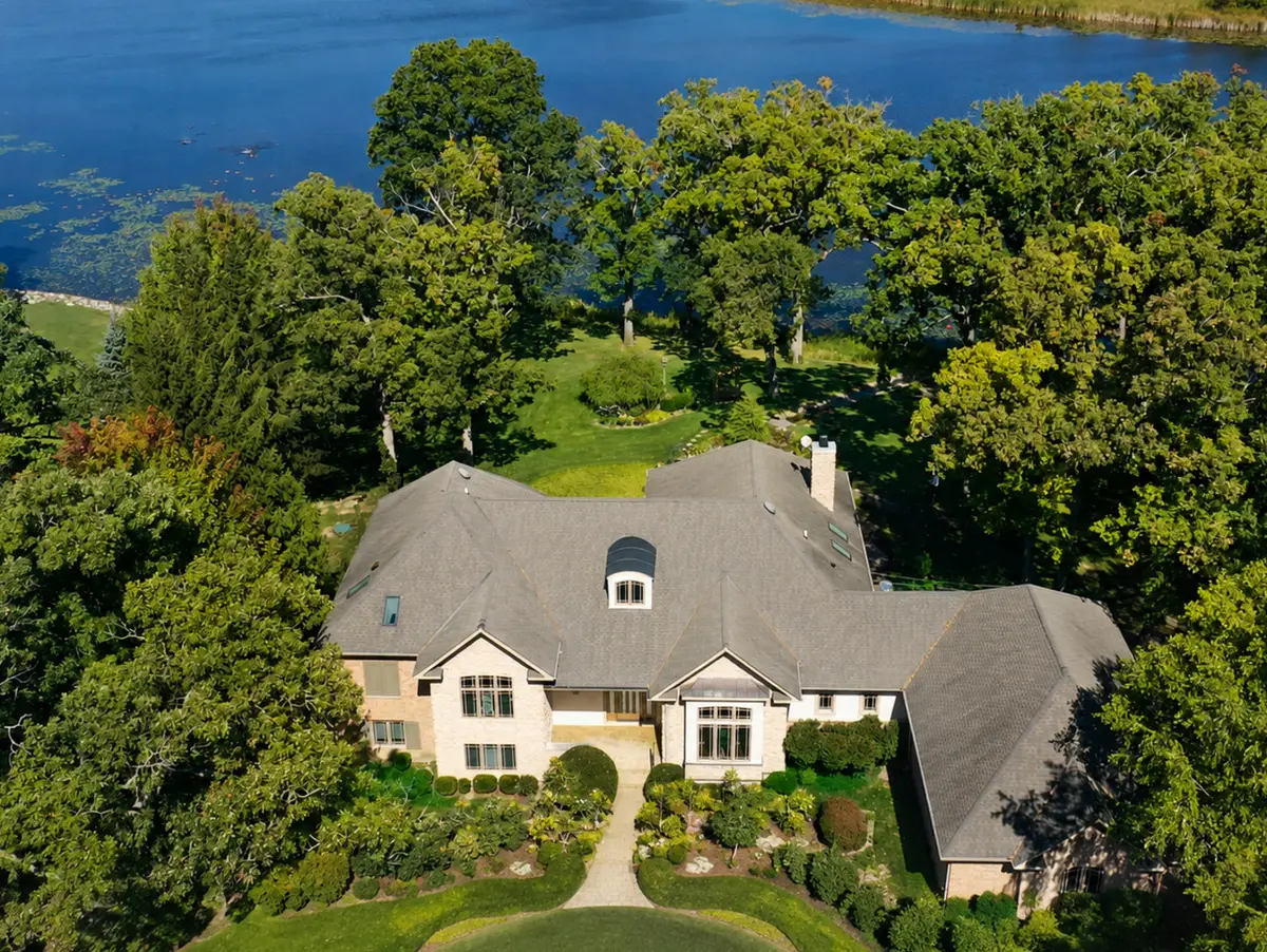 24092 W Old Oak Drive, Mundelein, IL 60060 - #1